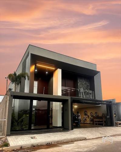 Fachada em ACM e ripado de alumínio — projeto residencial